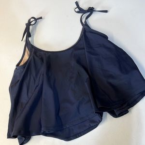Kortni Jeane navy blue swing top size medium